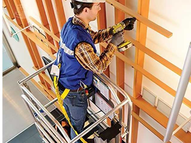 Vertical Mast Lifts