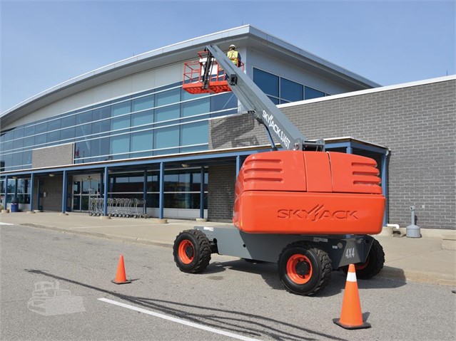 Telescopic Boom Lifts